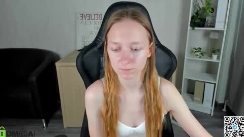 mia_e1fie online show from 12/03/25, 09:18