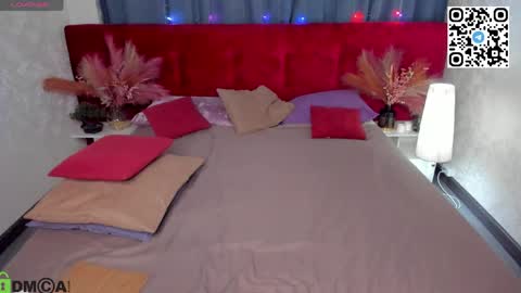 Snapshot of mia_e1fie chatting on 04/19/26, 10:56 mia_e1fie online show from 04/19/26, 10:56