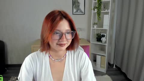 Snapshot of mia_e1fie chatting on 06/22/26, 12:56 mia_e1fie online show from 06/22/26, 12:56