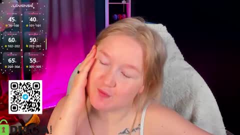 Mia online show from 02/15/26, 07:51