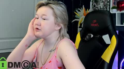 Snapshot of mia_ferd chatting on 05/09/26, 03:01 Mia online show from 05/09/26, 03:01