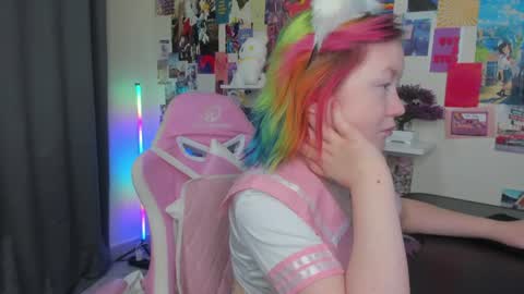 Snapshot of mia_ferd chatting on 07/07/26, 02:58 Mia online show from 07/07/26, 02:58