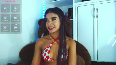 Snapshot of mia_fernand chatting on 11/29/25, 08:23 mia_fernand online show from 11/29/25, 08:23