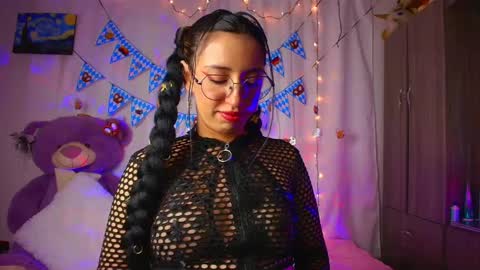 Snapshot of mia_flames chatting on 09/26/25, 12:47 Mia flames online show from 09/26/25, 12:47