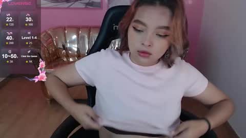 Mia online show from 10/28/25, 12:30