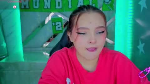 Snapshot of mia_foster_t chatting on 06/26/26, 02:21 Mia online show from 06/26/26, 02:21