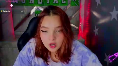 Snapshot of mia_foster_t chatting on 07/11/26, 03:04 Mia online show from 07/11/26, 03:04