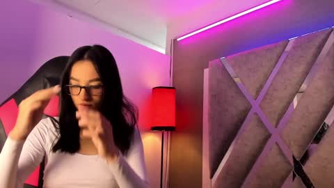 MIA online show from 11/12/25, 01:00