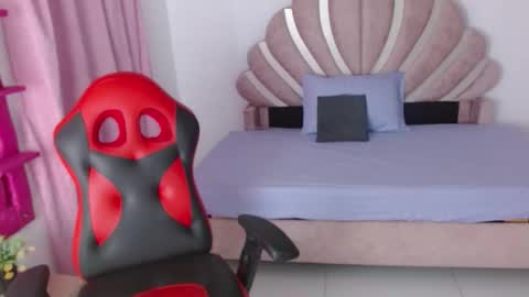 mia online show from 01/18/26, 12:31