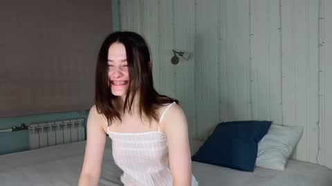 Mia online show from 02/02/25, 05:53