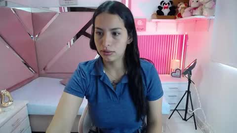 mia_garcia28 online show from 05/11/26, 01:06