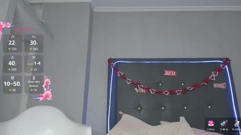 mia online show from 04/29/26, 01:59