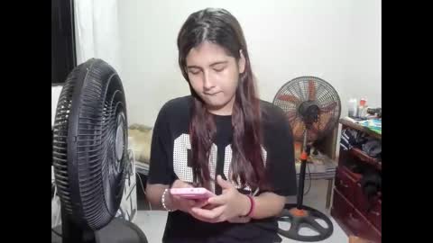 izzy online show from 11/27/25, 10:23