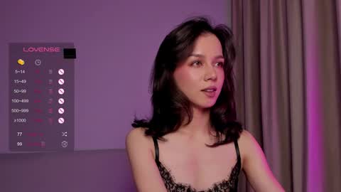 Mia online show from 09/09/25, 04:17