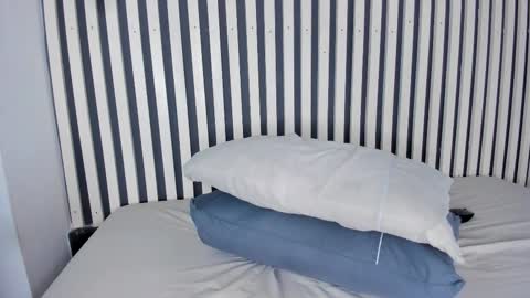 Snapshot of mia_holson chatting on 02/09/25, 05:22 I am Mia online show from 02/09/25, 05:22