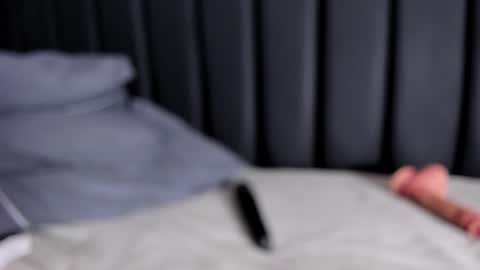 Snapshot of mia_holson chatting on 02/16/25, 05:15 I am Mia online show from 02/16/25, 05:15