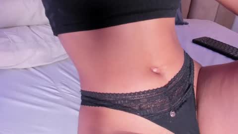 Snapshot of mia_holson chatting on 03/12/25, 01:51 I am Mia online show from 03/12/25, 01:51