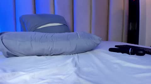 Snapshot of mia_holson chatting on 09/27/25, 03:39 I am Mia online show from 09/27/25, 03:39