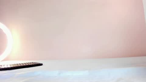  I am Mia  online show from 01/14/26, 10:54