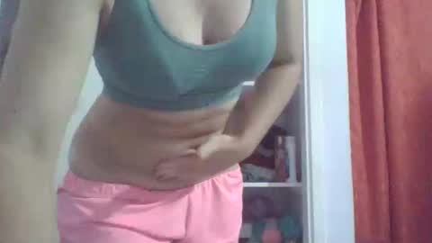 Snapshot of mia_k02 chatting on 10/21/25, 02:12 Mia online show from 10/21/25, 02:12