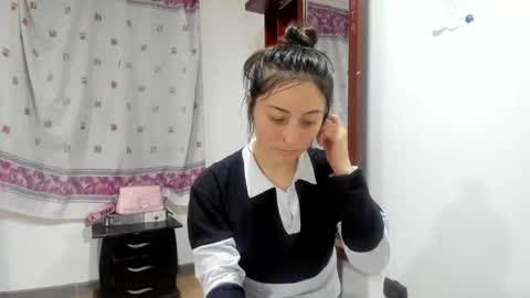 mia kaneee online show from 12/12/24, 12:16