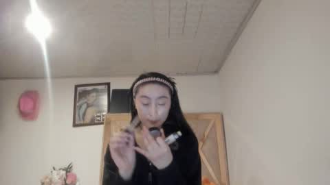 Snapshot of mia_kanee chatting on 10/30/25, 09:37 mia kaneee online show from 10/30/25, 09:37