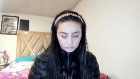 Snapshot of mia_kanee chatting on 11/22/25, 01:15 mia kaneee online show from 11/22/25, 01:15