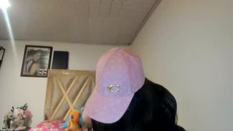 Snapshot of mia_kanee chatting on 11/28/25, 11:07 mia kaneee online show from 11/28/25, 11:07