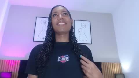 Mia online show from 02/02/26, 05:44