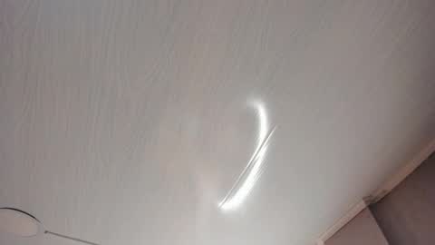 Mia online show from 10/29/25, 02:58