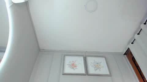 Snapshot of mia_kisses2 chatting on 01/10/26, 10:36 Mia online show from 01/10/26, 10:36