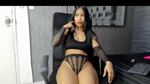 MIA KLEIM online show from 01/10/25, 02:35