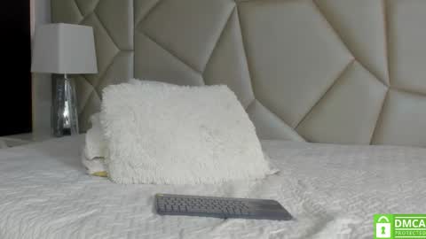 mia_kleim1 online show from 02/03/26, 07:08