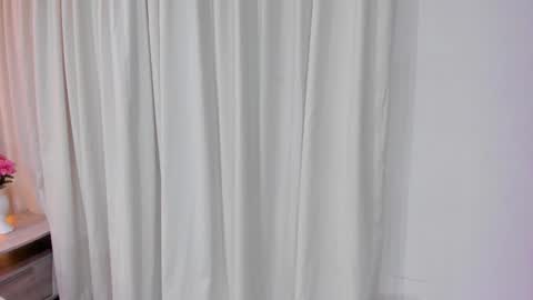 Mia Lane online show from 12/16/25, 11:37