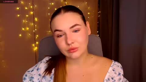Snapshot of mia_lemm chatting on 09/20/25, 08:15 mia_lemm online show from 09/20/25, 08:15