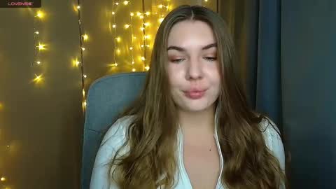 Snapshot of mia_lemm chatting on 10/24/25, 06:43 mia_lemm online show from 10/24/25, 06:43