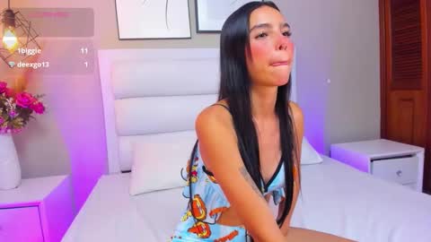 Snapshot of mia_levy chatting on 03/19/26, 07:18 mia levy online show from 03/19/26, 07:18