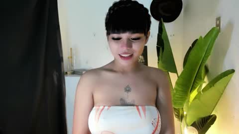 M I A online show from 05/05/26, 01:08