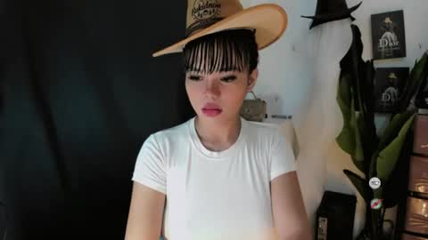 M I A online show from 06/13/26, 03:54