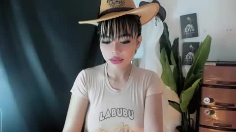 M I A online show from 06/30/26, 07:20