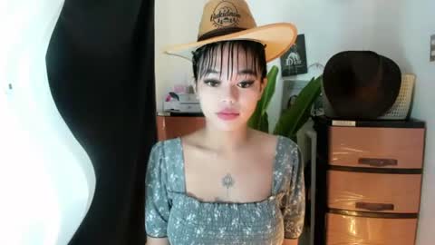 M I A online show from 07/19/26, 02:04