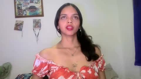 Snapshot of mia_lucy_21 chatting on 12/05/25, 08:27 mia lucy 21 online show from 12/05/25, 08:27