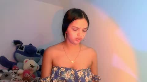 mia lucy 21 online show from 04/06/26, 04:46