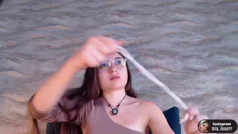 Snapshot of mia_luxor chatting on 06/16/26, 11:57 mia_luxor online show from 06/16/26, 11:57