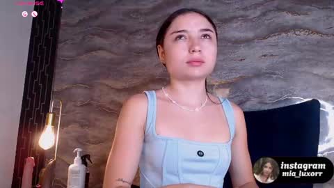 Snapshot of mia_luxor chatting on 07/11/26, 11:46 mia_luxor online show from 07/11/26, 11:46