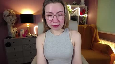 Mia online show from 12/15/24, 08:08