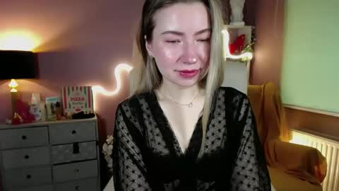 Mia online show from 02/24/25, 07:33