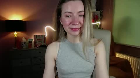 Mia online show from 03/07/25, 07:41