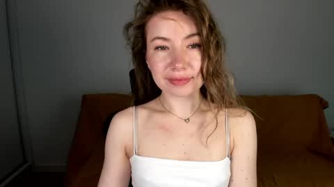 Snapshot of mia_luxx92 chatting on 06/09/26, 06:25 Mia online show from 06/09/26, 06:25