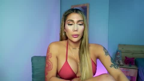 Snapshot of mia_mattel chatting on 06/11/26, 06:22 333 online show from 06/11/26, 06:22